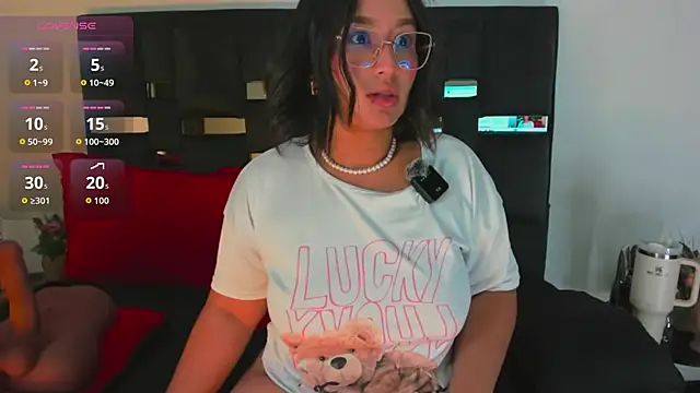 Snapshot of SussySunny_ chatting on February 2026 05:34:02 AM SussySunny online show from February 2026 05:34:02 AM