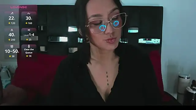 Snapshot of SussySunny_ chatting on April 2026 04:17:02 AM SussySunny online show from April 2026 04:17:02 AM