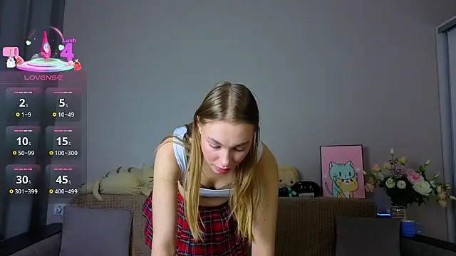 Snapshot of ElizaPurrr chatting on November 2025 04:43:02 AM ElizaPurrr online show from November 2025 04:43:02 AM