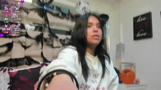 KimiAnal online show from October 2025 01:21:02 PM