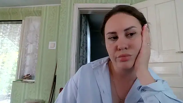 MeadowEyes online show from July 2026 12:01:02 PM