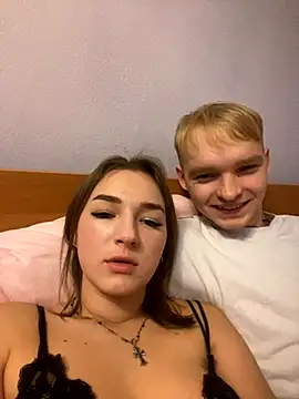 Snapshot of Dabi_002 chatting on October 2025 11:27:02 PM Dabi 002 online show from October 2025 11:27:02 PM