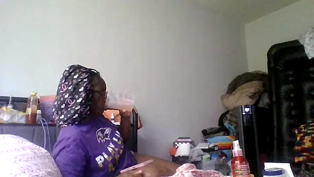 dezzidavill online show from June 2026 05:17:01 PM