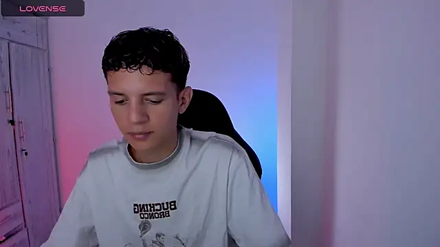 tylernova online show from May 2026 03:44:02 AM