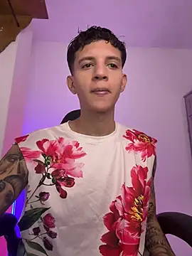 tylernova online show from May 2026 03:23:01 AM