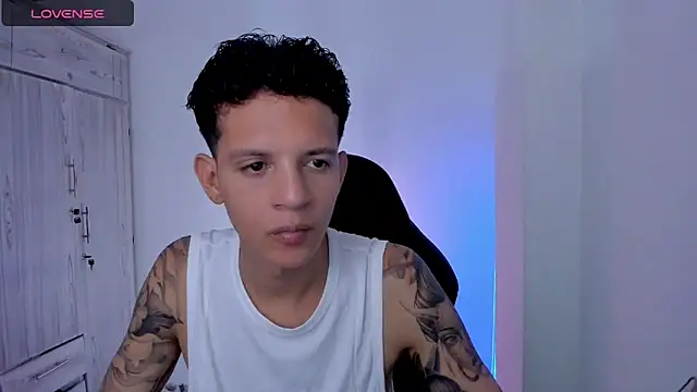 tylernova online show from May 2026 03:34:01 AM