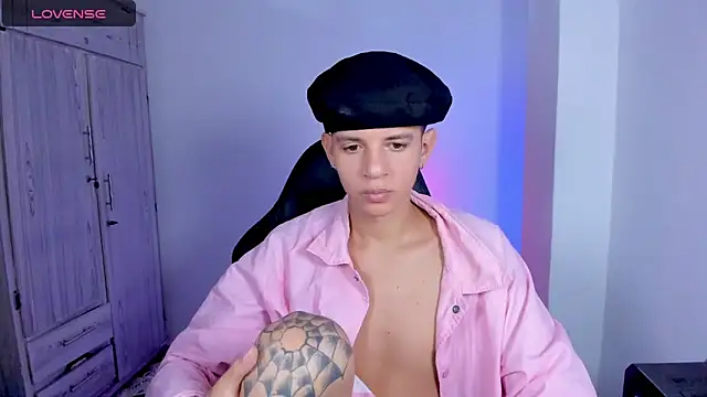 tylernova online show from May 2026 12:17:02 AM
