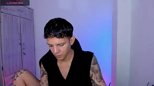 tylernova online show from May 2026 03:35:02 AM