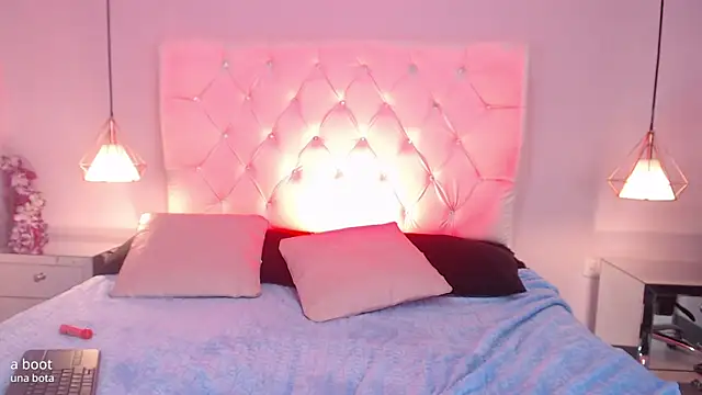 Snapshot of Bubbiecherry chatting on October 2025 08:16:02 PM Bubbiecherry online show from October 2025 08:16:02 PM