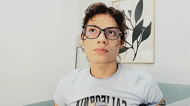 KassMonroe online show from April 2026 07:58:02 PM