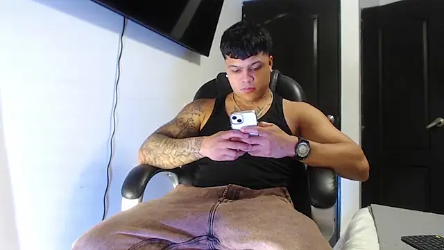 Boyhot 00 online show from December 2025 04:39:02 AM