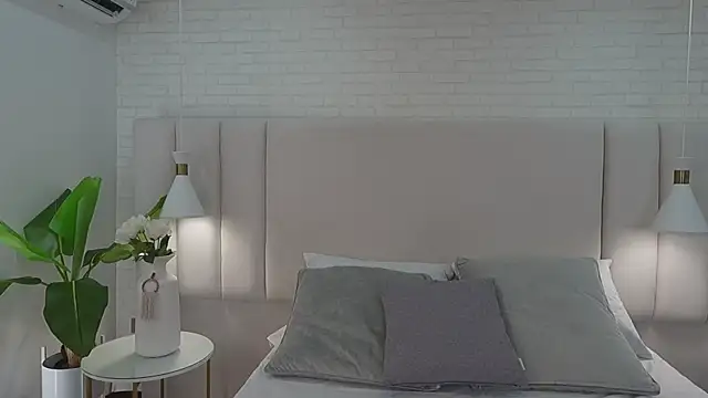 nina gb online show from March 2026 08:37:01 PM