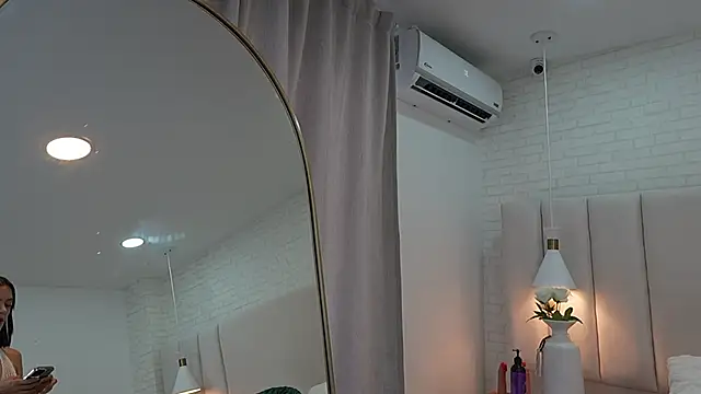 nina gb online show from May 2026 09:01:02 PM