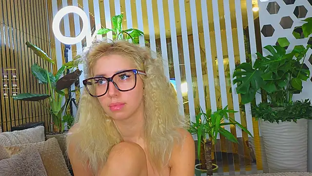 Violetttttta online show from October 2025 08:47:02 AM