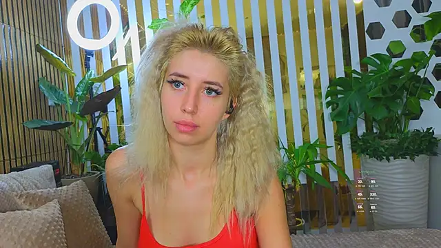 Violetttttta online show from October 2025 09:21:01 AM