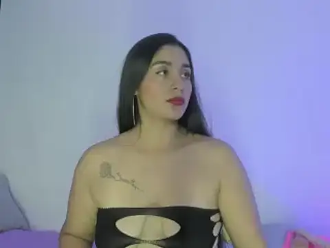 Snapshot of Catalina__bustos chatting on October 2025 03:34:01 AM Catalina bustos online show from October 2025 03:34:01 AM