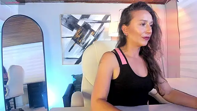 Snapshot of indigo_wild_ chatting on June 2026 08:04:01 PM indigo wild online show from June 2026 08:04:01 PM