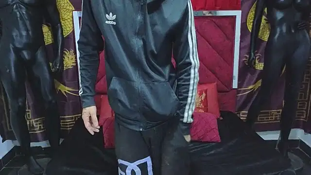 Pride couple online show from October 2025 11:20:01 PM