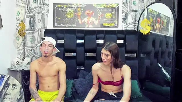 Pride couple online show from November 2025 11:21:02 PM