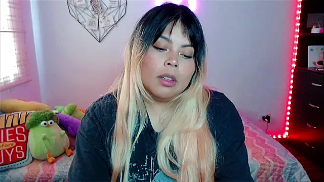 EllieMoonX online show from March 2026 07:53:02 PM