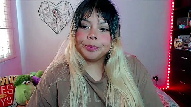 EllieMoonX online show from March 2026 06:46:02 PM