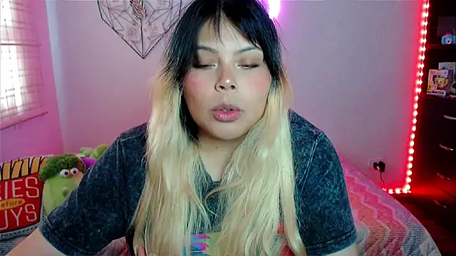 EllieMoonX online show from March 2026 08:56:02 PM