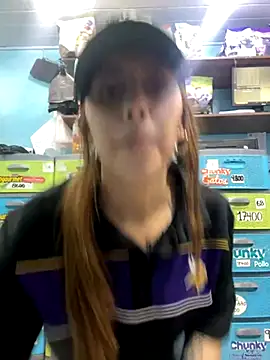 Snapshot of Lucy_699 chatting on November 2025 09:28:01 PM Lucy 699 online show from November 2025 09:28:01 PM