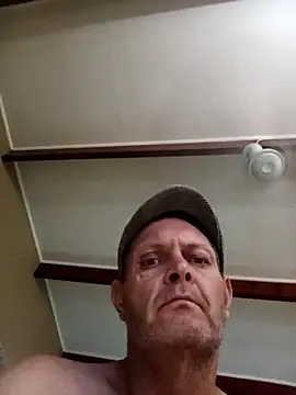 Snapshot of LyrateMarathon chatting on October 2025 09:39:01 PM LyrateMarathon online show from October 2025 09:39:01 PM