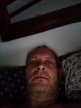 Snapshot of LyrateMarathon chatting on October 2025 05:41:02 AM LyrateMarathon online show from October 2025 05:41:02 AM