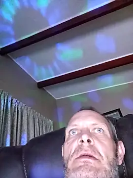 Snapshot of LyrateMarathon chatting on October 2025 06:13:02 PM LyrateMarathon online show from October 2025 06:13:02 PM