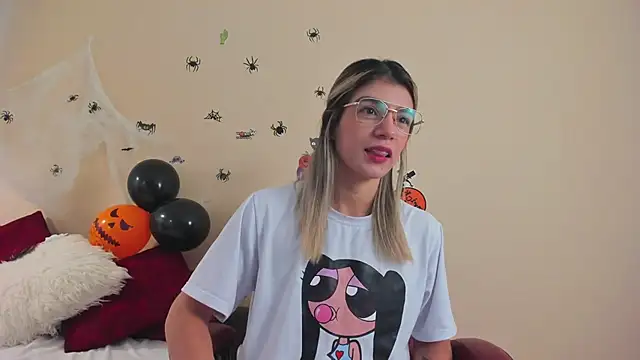 AngeBrooks online show from October 2025 12:12:02 PM