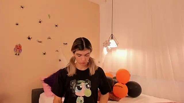 AngeBrooks online show from October 2025 12:07:02 PM