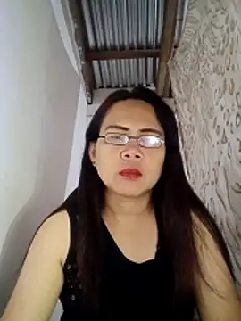 Snapshot of erma_joy chatting on November 2025 09:21:02 AM erma joy online show from November 2025 09:21:02 AM