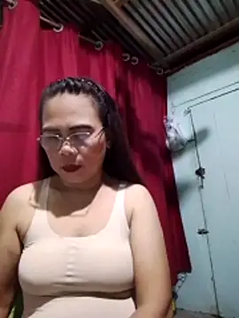 Snapshot of erma_joy chatting on February 2026 07:10:01 PM erma joy online show from February 2026 07:10:01 PM