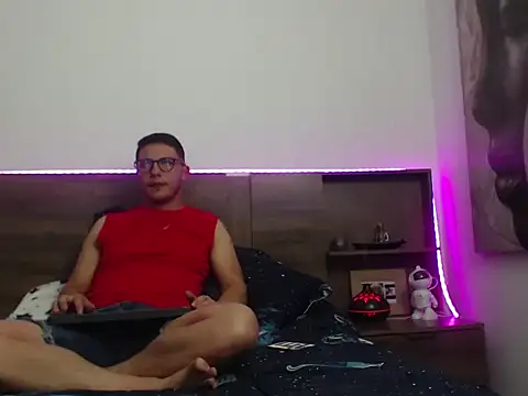 Snapshot of Damian_ferrer01 chatting on November 2025 12:42:02 AM Damian ferrer01 online show from November 2025 12:42:02 AM