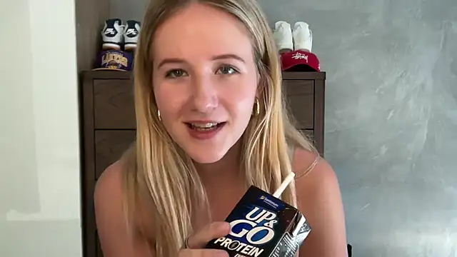 itssosierra online show from February 2026 11:34:02 PM