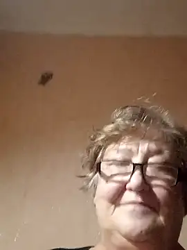 Katherine735 online show from November 2025 10:32:02 PM