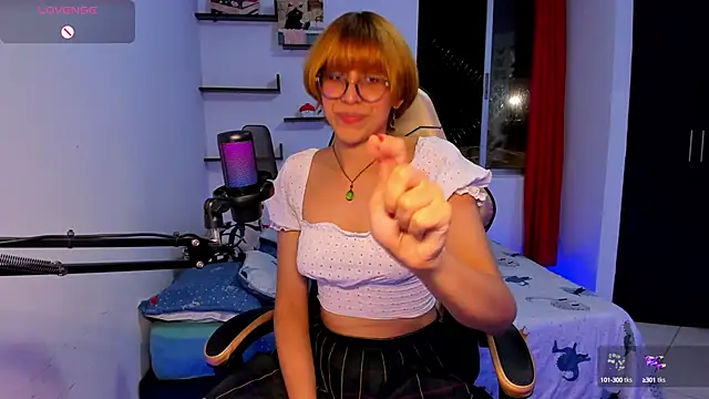 LolyCore X online show from October 2025 01:28:01 AM