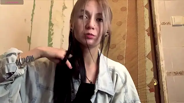 ArianeBhayani online show from October 2025 09:13:01 PM