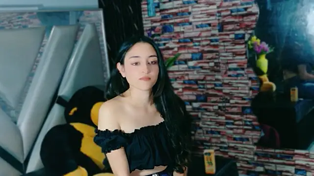 Donna Flor online show from October 2025 12:48:02 PM