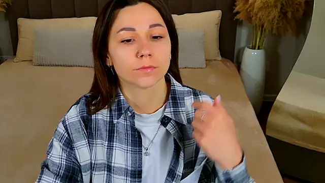 EdenSolis online show from March 2026 10:09:01 AM