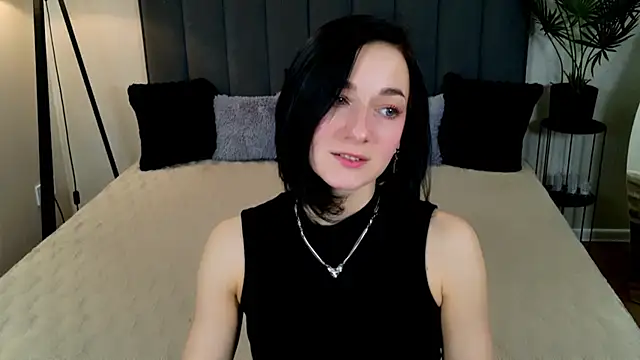 BaileeLynn online show from May 2026 12:21:02 PM