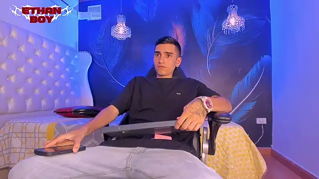 Snapshot of Ethan_Boy_ chatting on January 2026 09:07:02 PM Ethan Boy online show from January 2026 09:07:02 PM