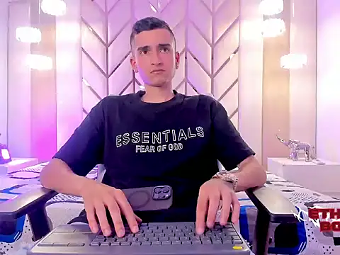 Snapshot of Ethan_Boy_ chatting on February 2026 07:50:02 PM Ethan Boy online show from February 2026 07:50:02 PM