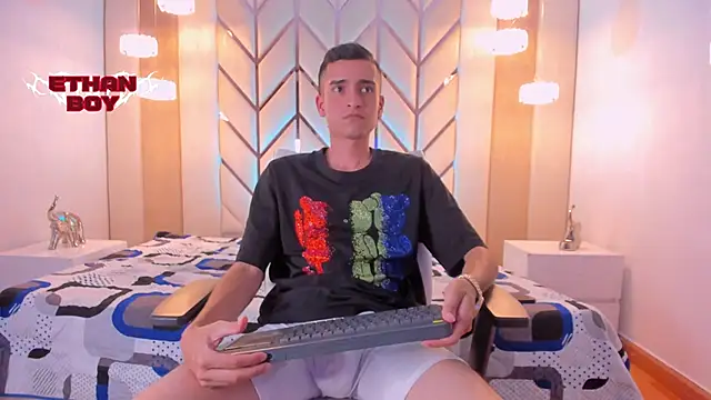 Snapshot of Ethan_Boy_ chatting on February 2026 08:04:02 PM Ethan Boy online show from February 2026 08:04:02 PM