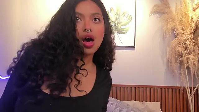 MIAHIVANOV online show from November 2025 02:38:01 PM