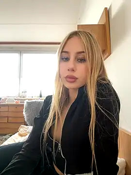 Snapshot of JudithCarly chatting on November 2025 01:12:02 PM JudithCarly online show from November 2025 01:12:02 PM