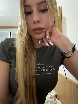 JudithCarly online show from April 2026 09:37:01 PM