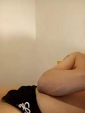 jjLARAY online show from November 2025 01:29:02 AM