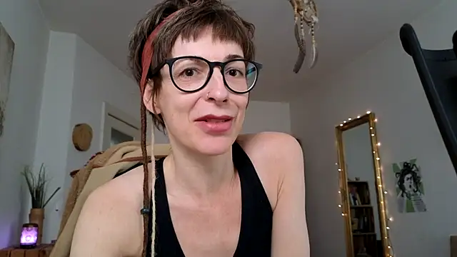 Antifistin online show from April 2026 02:29:01 PM